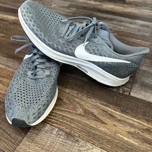 Men’s Nike Zoom Pegasus 35 size 11